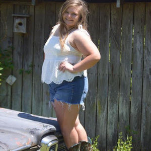 Meet your Posher, Kelby